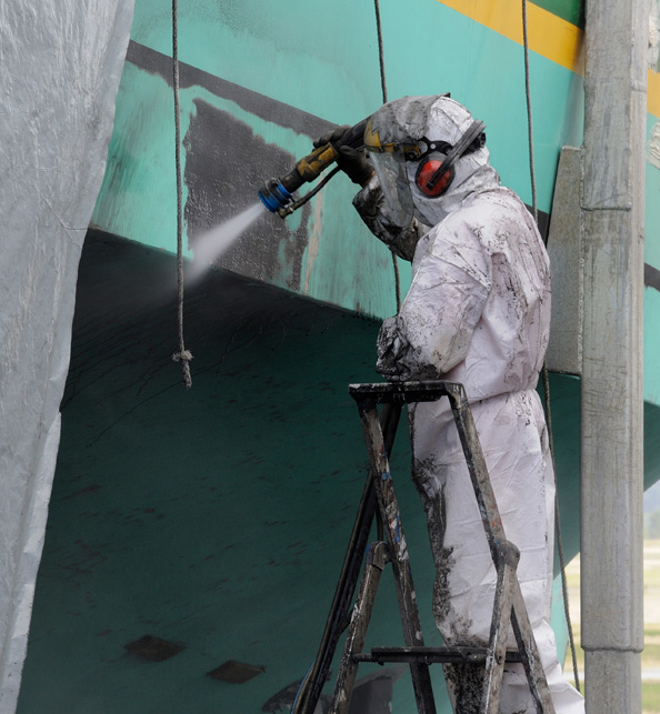 Nettoyage de coques de bateaux