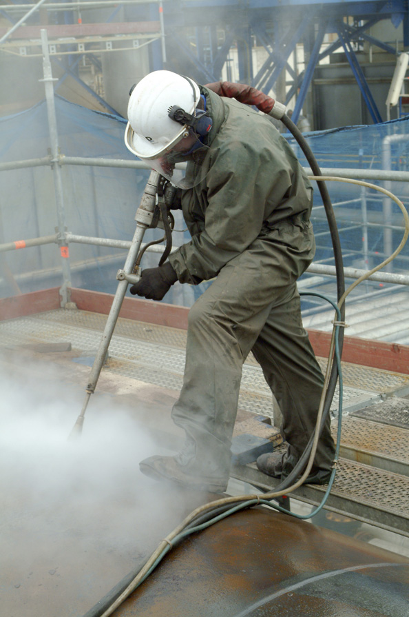 L’aérogommage métaux / industrie